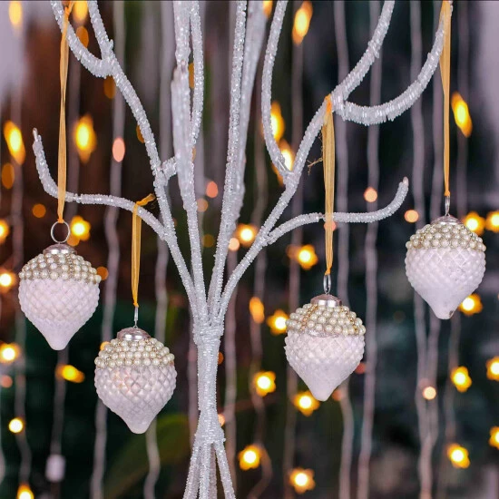 Trunkin' USA Timeless Classic Glass Tree Ornament - White & Gold Decor White & Gold - Image 7